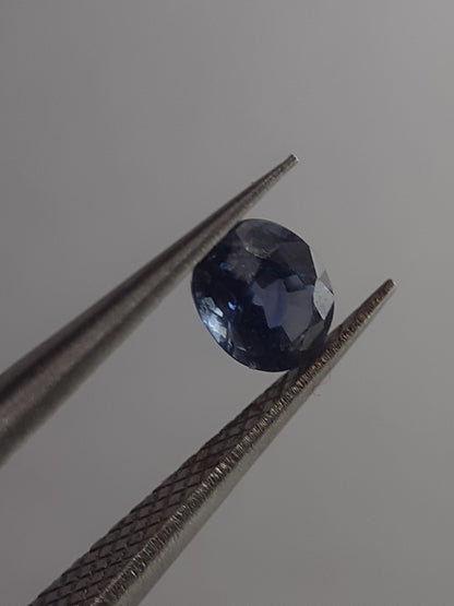 Natural light blue to deep Blue Sapphire - 0.31ct - oval - Heated - Madagascar - Certified by NGB - Natural Gems Belgium