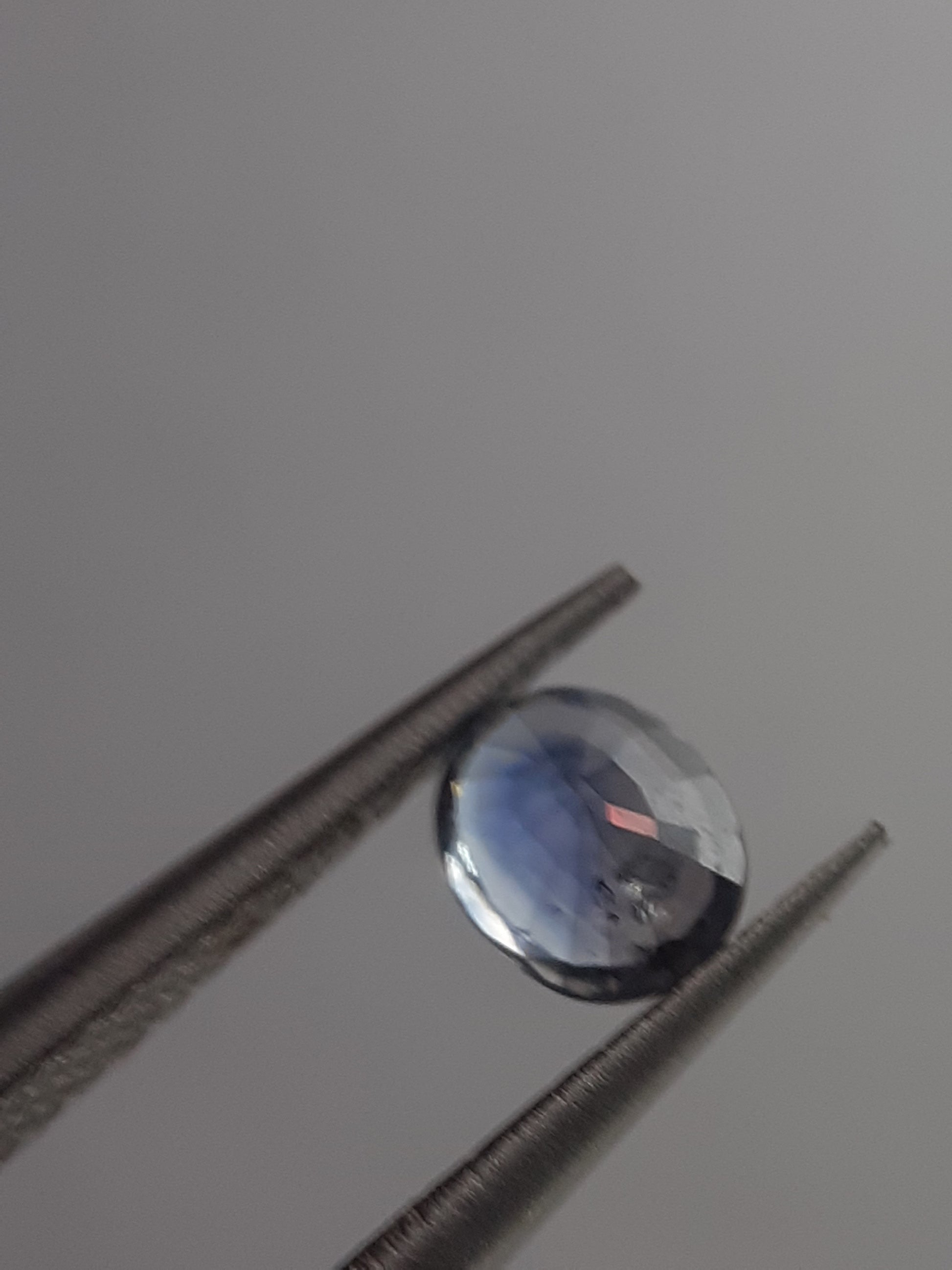 Natural light blue to deep Blue Sapphire - 0.31ct - oval - Heated - Madagascar - Certified by NGB - Natural Gems Belgium