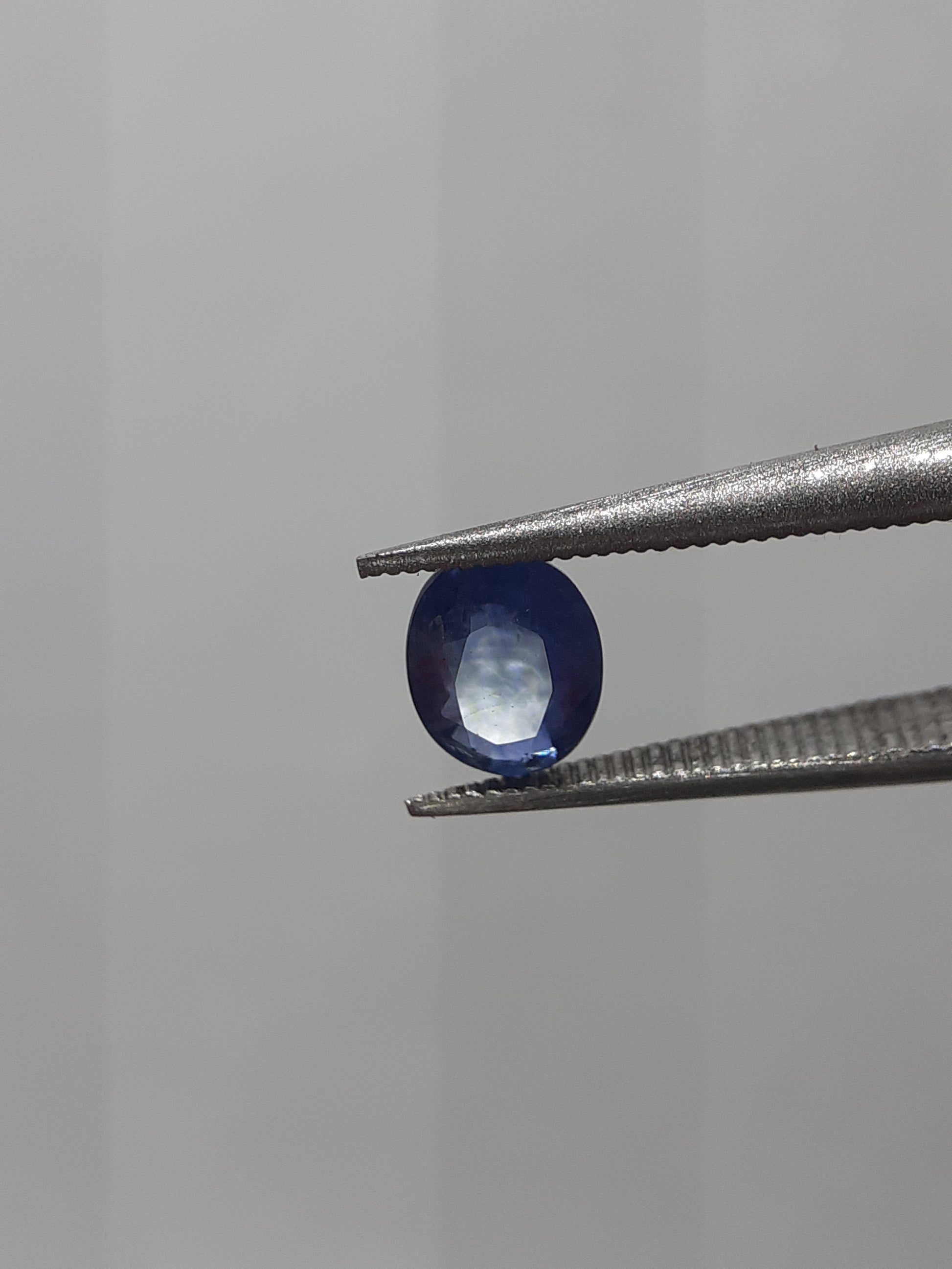 Natural blue sapphire - 0.47 ct - oval - heated - Australia - certified by NGB - Natural Gems Belgium