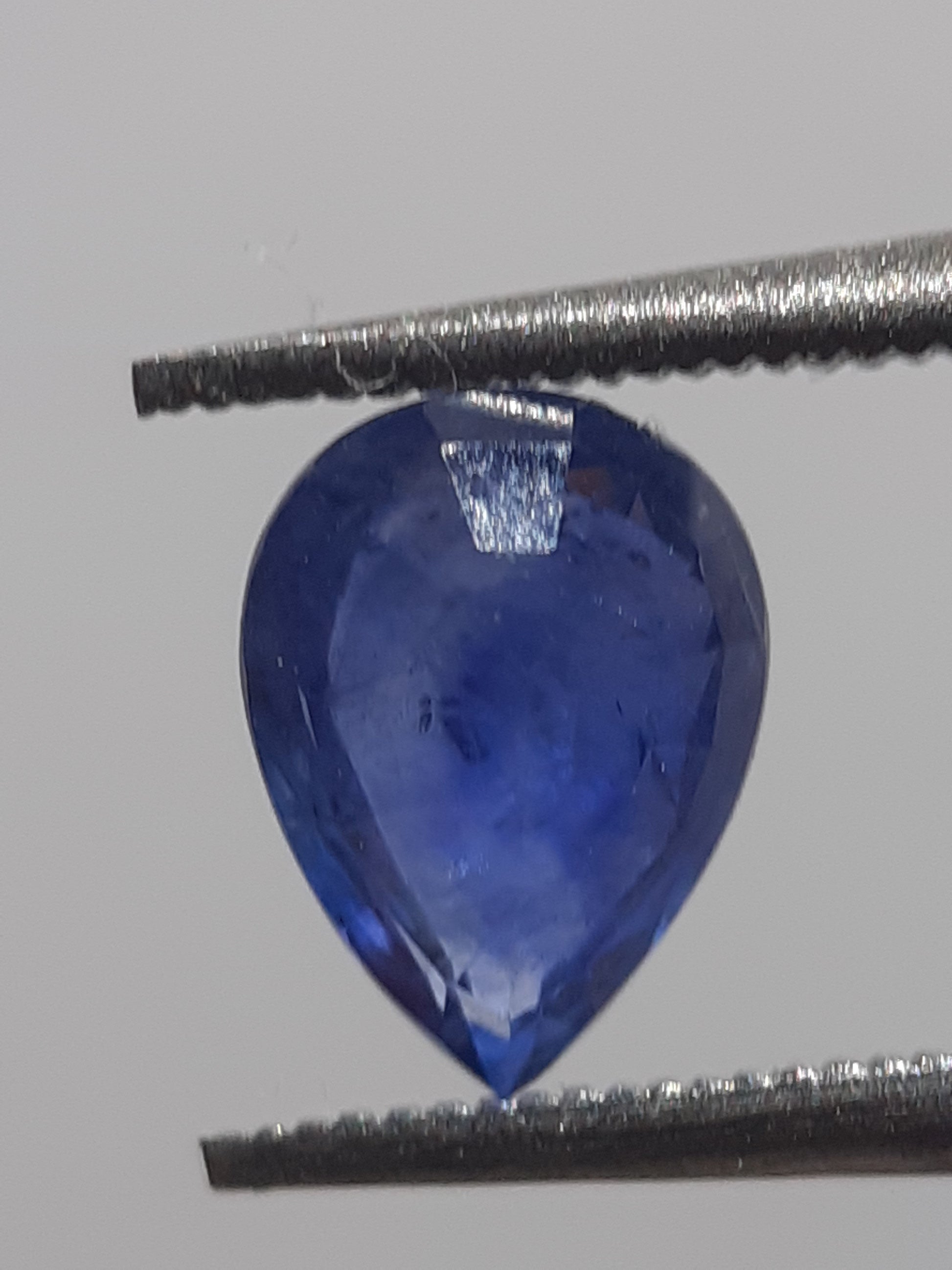 Natural blue sapphire - 0.80 ct - Pear - heated - Ceylon - certified by NGB - Natural Gems Belgium