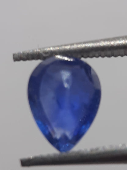 Natural blue sapphire - 0.80 ct - Pear - heated - Ceylon - certified by NGB - Natural Gems Belgium