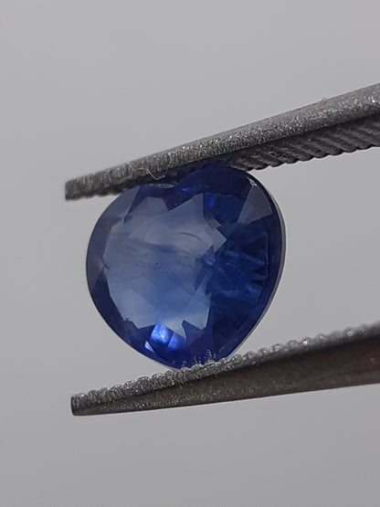 Natural blue sapphire - 0.75 ct - Heart - heated - Africa - certified by NGB - Natural Gems Belgium