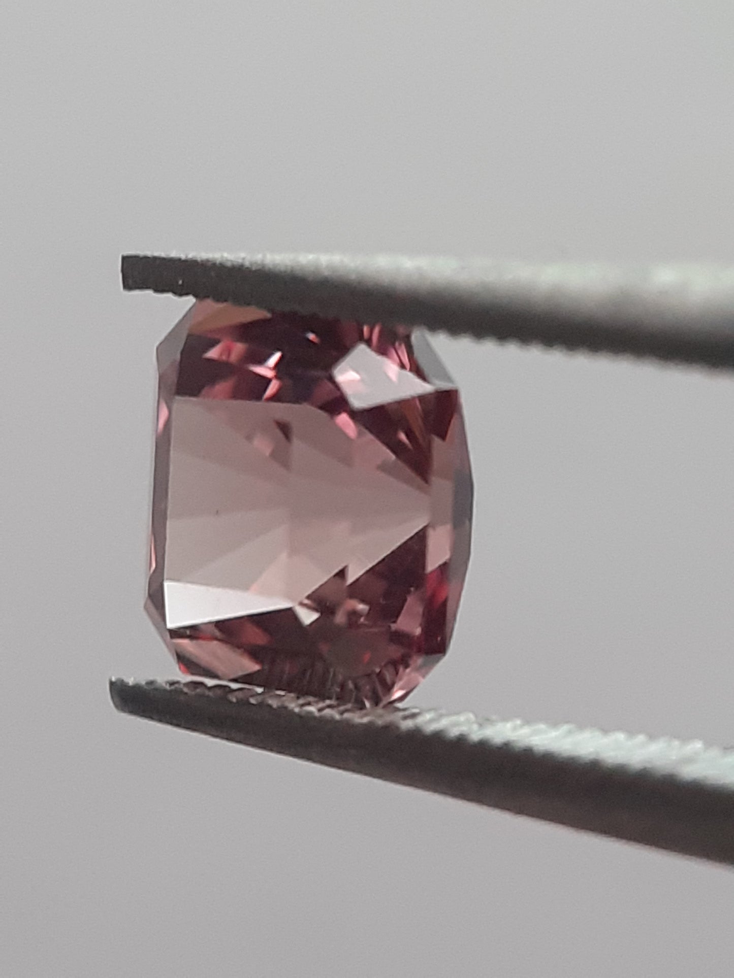 Natural Malaya Garnet - 1.19 ct - Square Octagon - unheated - Africa - certified by NGB - Natural Gems Belgium