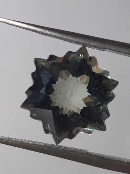 Natural green Amethyst - 4.65 ct - Hexagon - Snowflake - heated - certified by NGB - Natural Gems Belgium