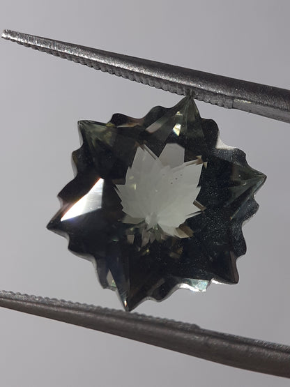 Natural green Amethyst - 4.65 ct - Hexagon - Snowflake - heated - certified by NGB - Natural Gems Belgium