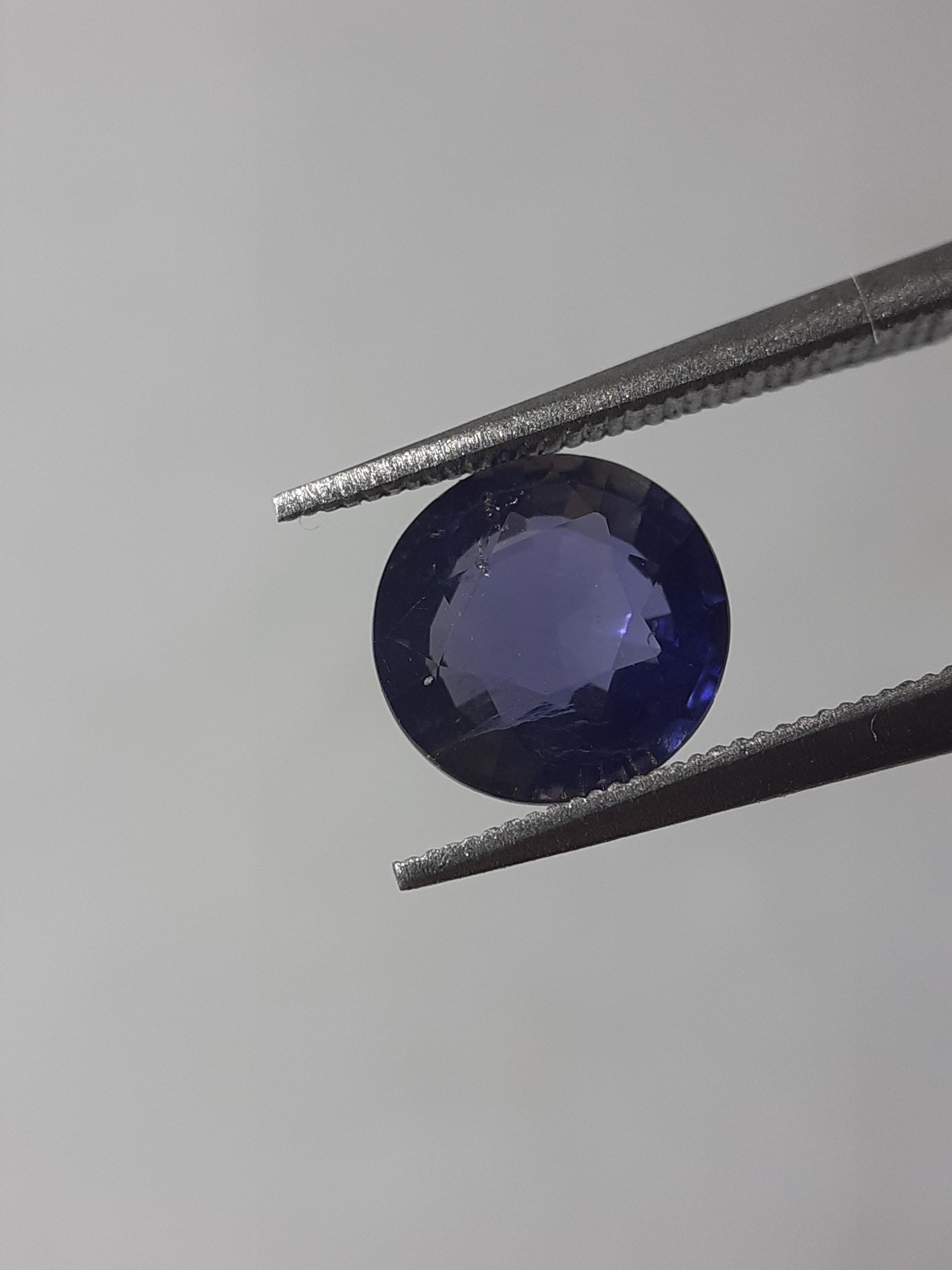 Natural Violet Bluet Iolite - 1.14 ct - round - unheated - certified by NGB - Natural Gems Belgium