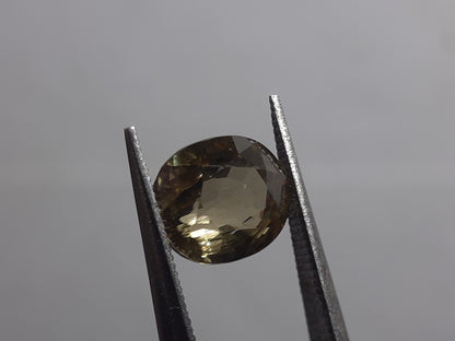 Natural yellow zircon - 2.28 ct - oval - unheated - certified by NGB - Natural Gems Belgium