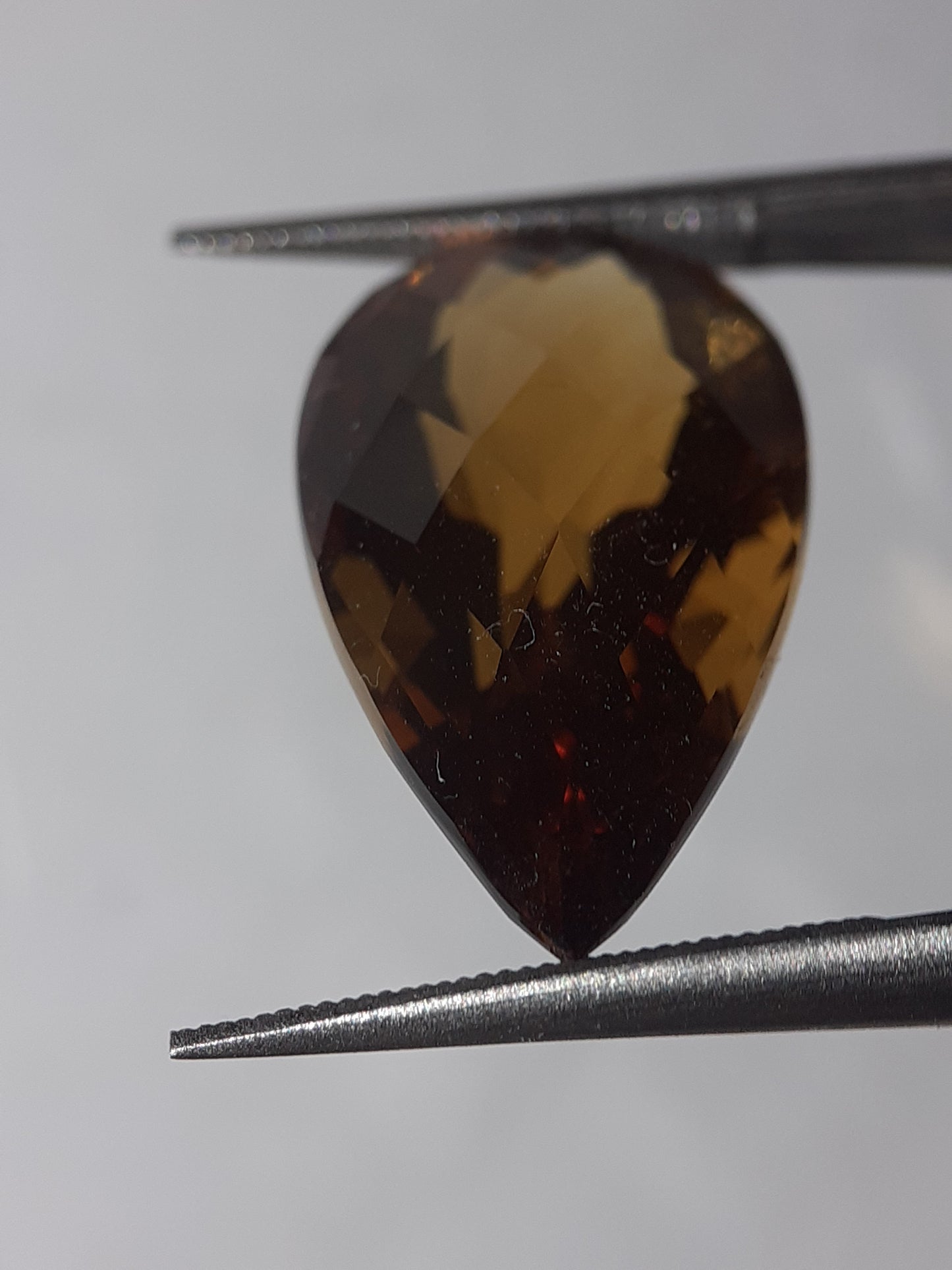 Natural orangy yellow Citrine - 9.05 ct - pear - unheated - certified by NGB - Natural Gems Belgium