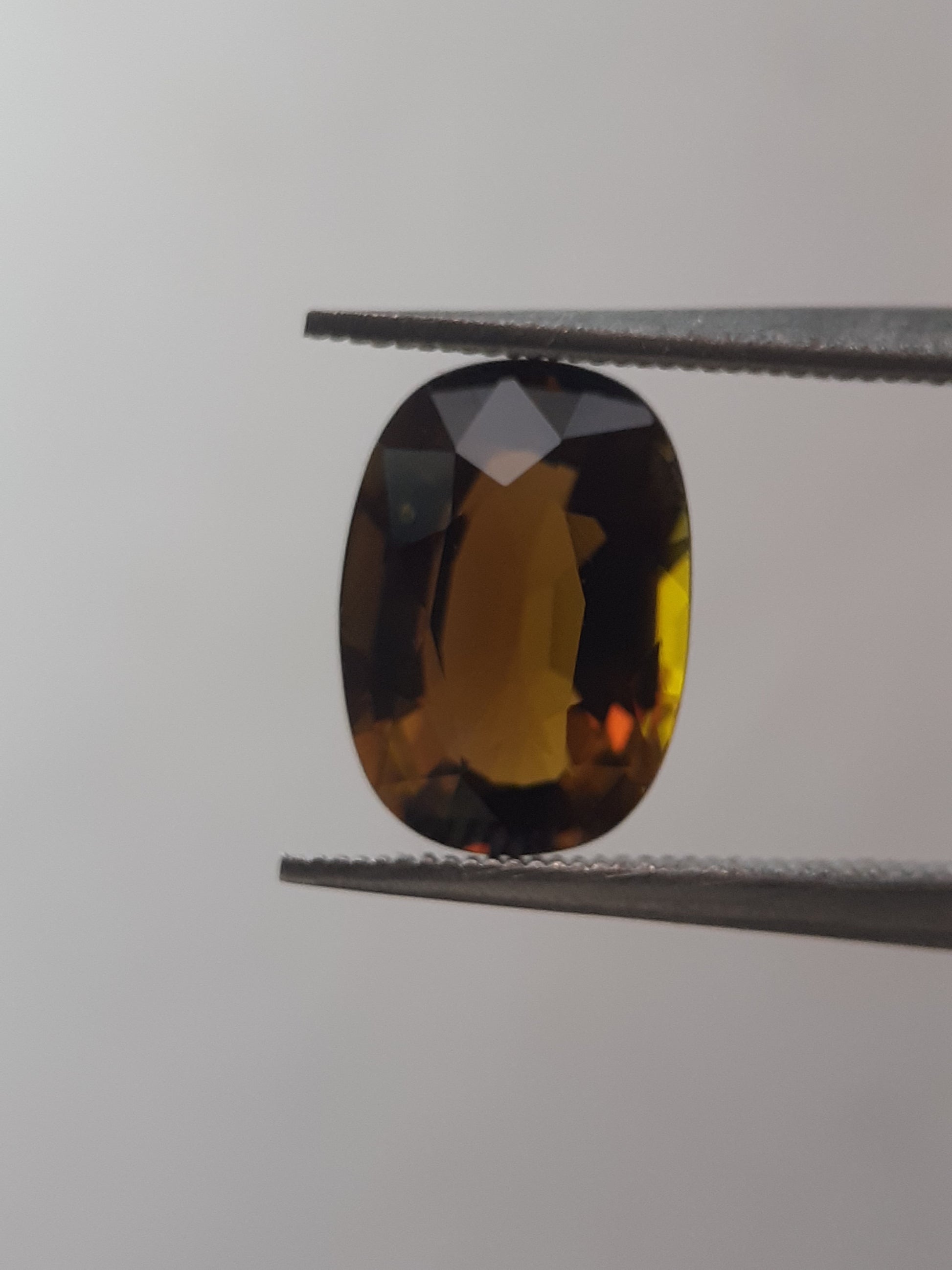 Natural Chrome Tourmaline - 1.69 ct - oval - unheated - certified by NGB - Natural Gems Belgium