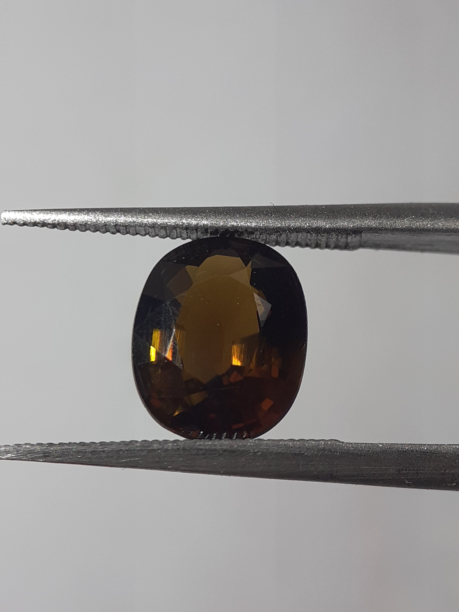 Natural Yellowish orangy green Chrome Tourmaline - 1.78 ct - oval - unheated - certified by NGB - Natural Gems Belgium