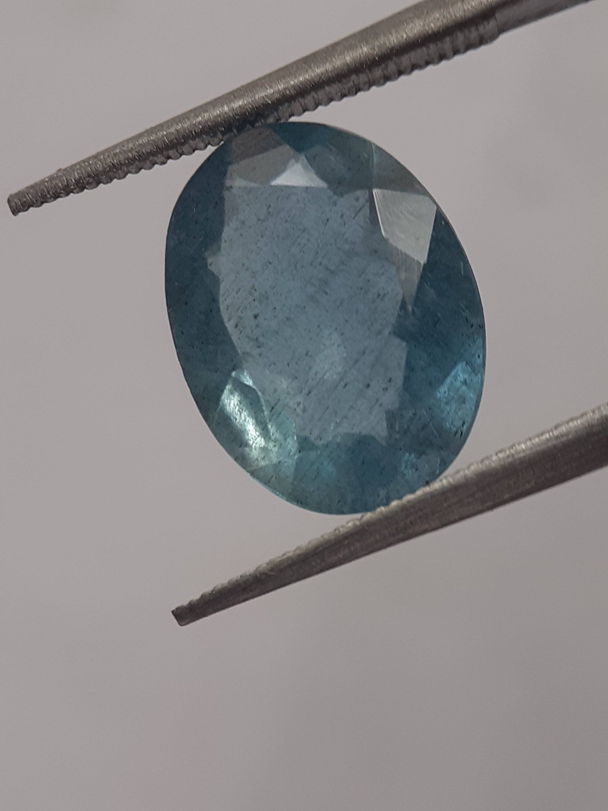 Natural greenish blue aquamarine - 2.46 ct - oval - unheated - certified by NGB - Natural Gems Belgium