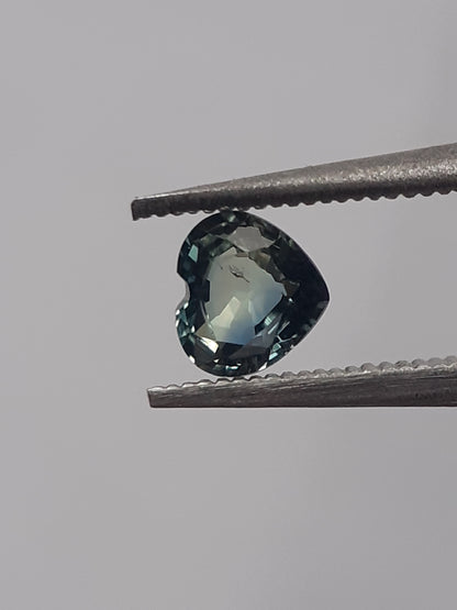 Natural bluish green sapphire - 0.28 ct - Heart - unheated - certified by NGB - Natural Gems Belgium