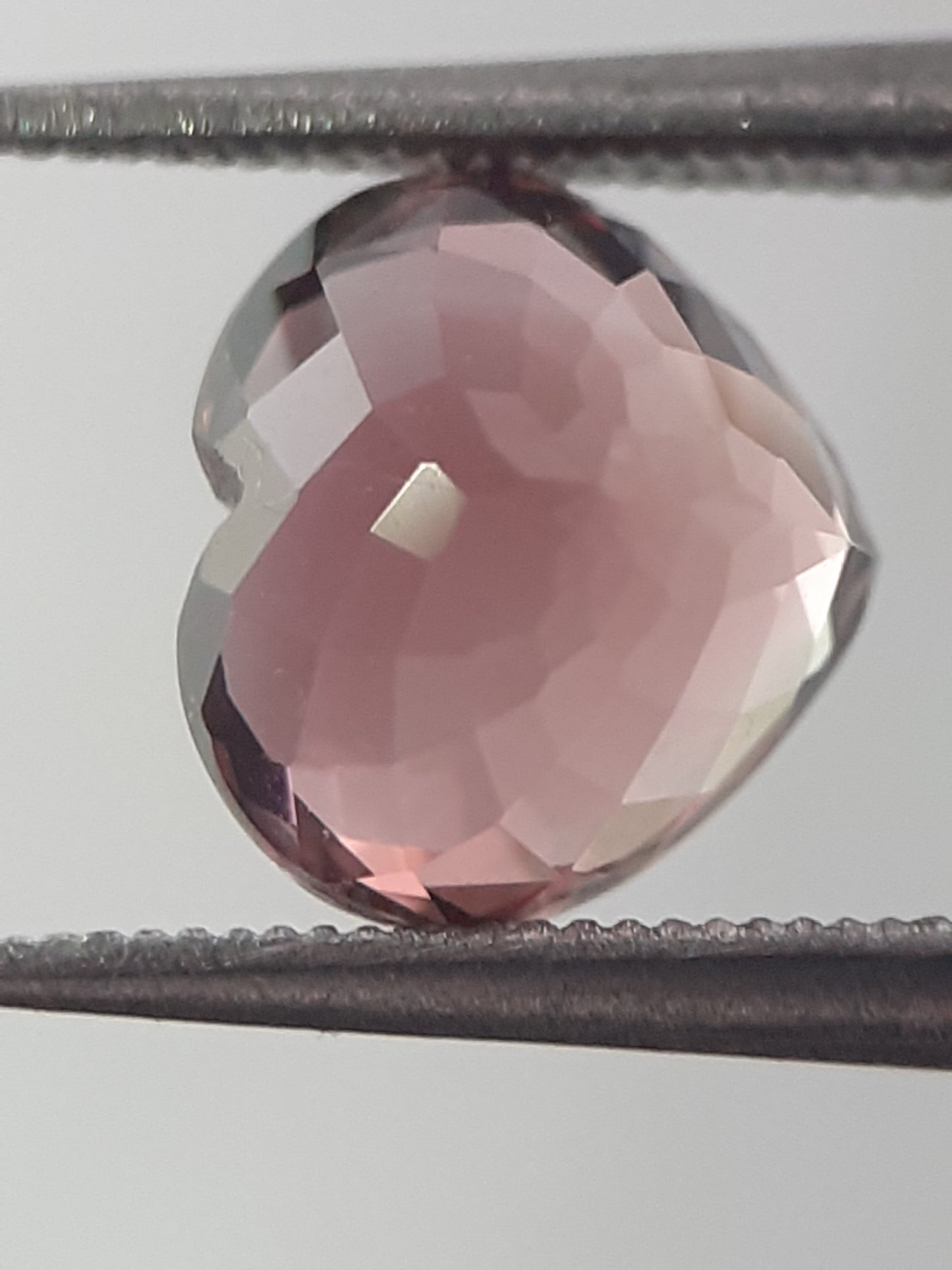 Natural Purplish pink Tourmaline - 1.74 ct - heart - unheated - certified by NGB - Natural Gems Belgium