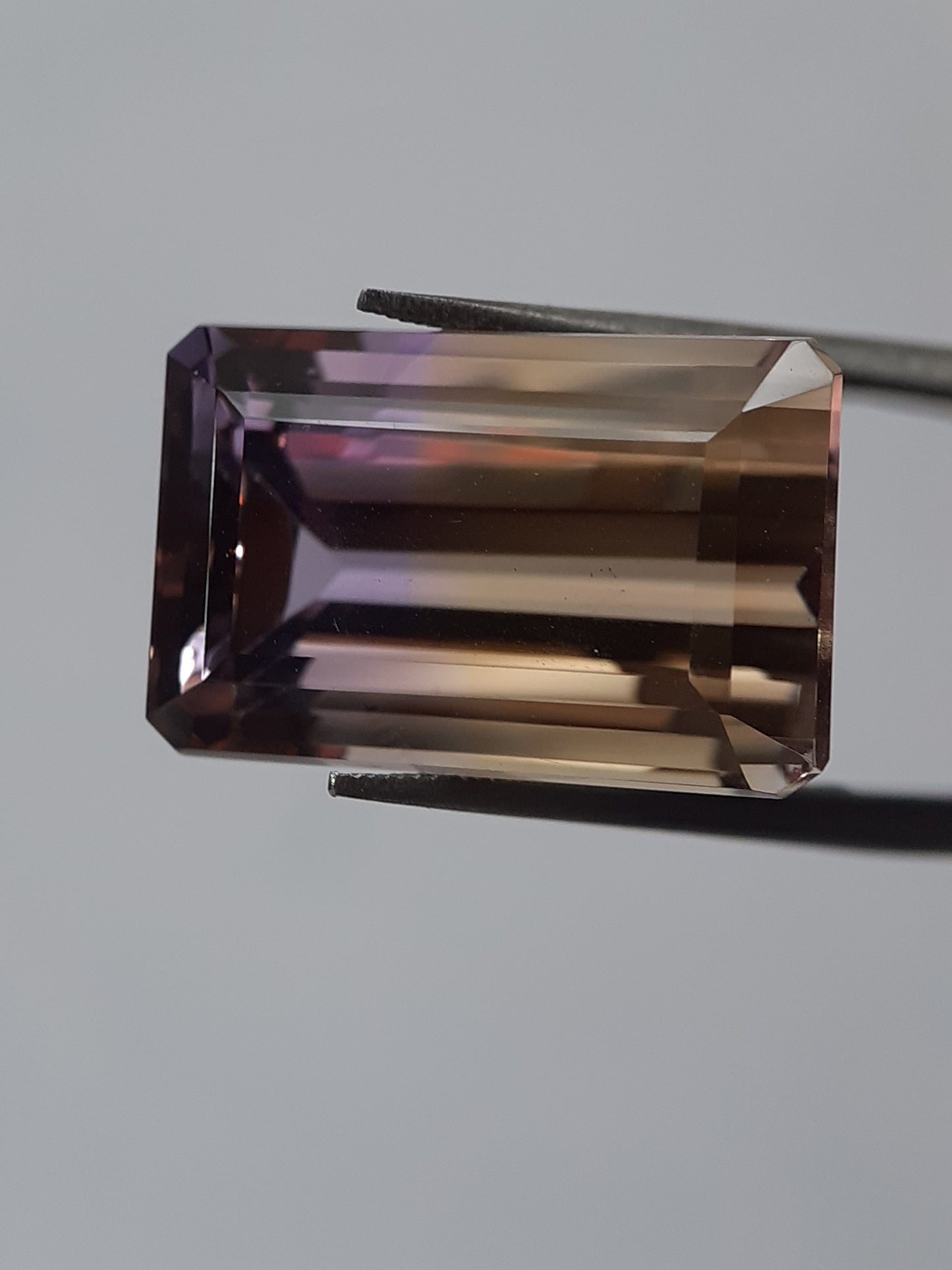 Natural purple and yellow Ametrine - 11.14 ct - AAA grade - octagon - unheated - Bolivia - certified by NGB - Natural Gems Belgium