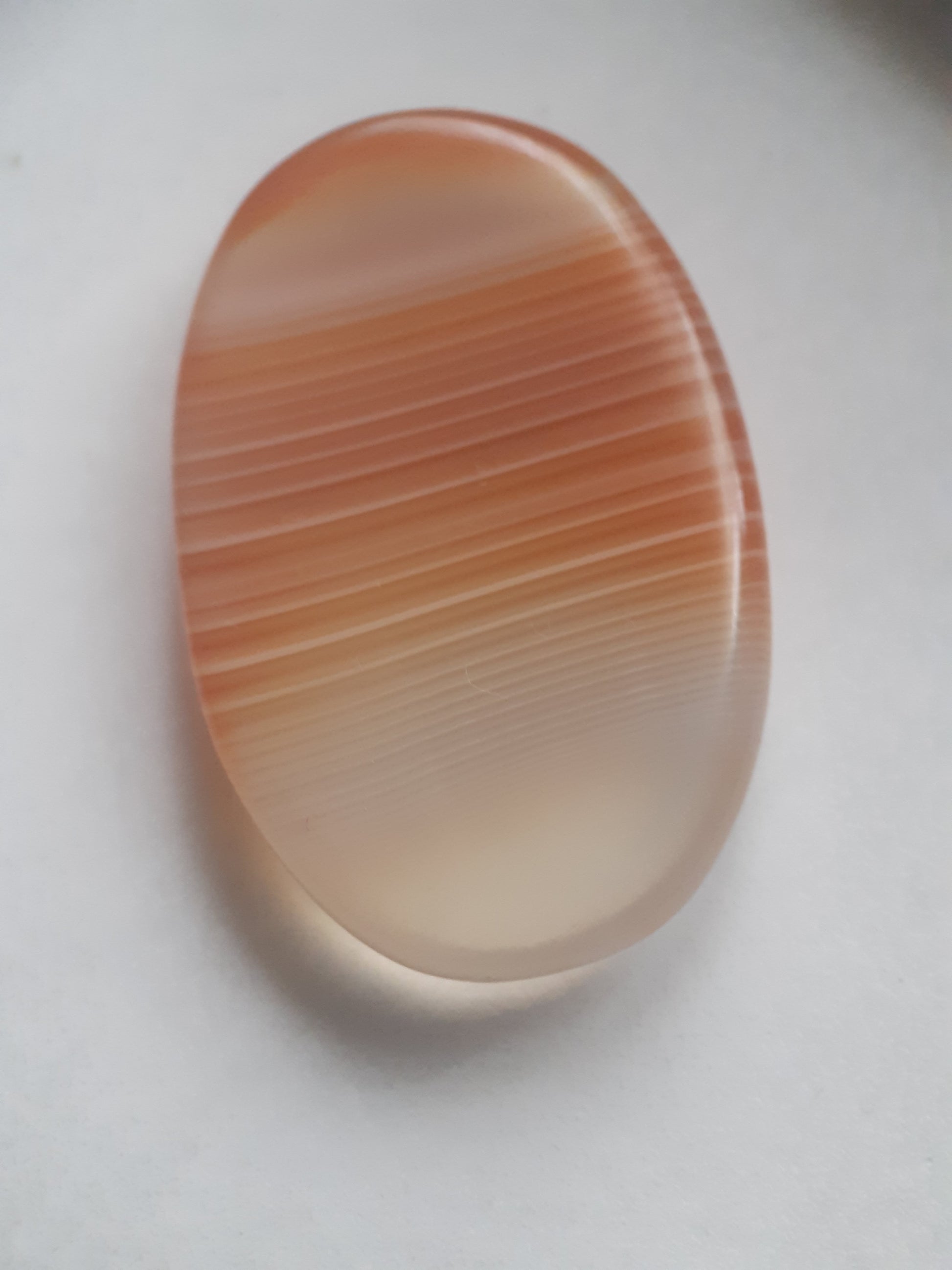 Natural orangy red Lake Superior Agate - 34.45 ct - Oval Cabochon - unheated - certified by NGB - Natural Gems Belgium