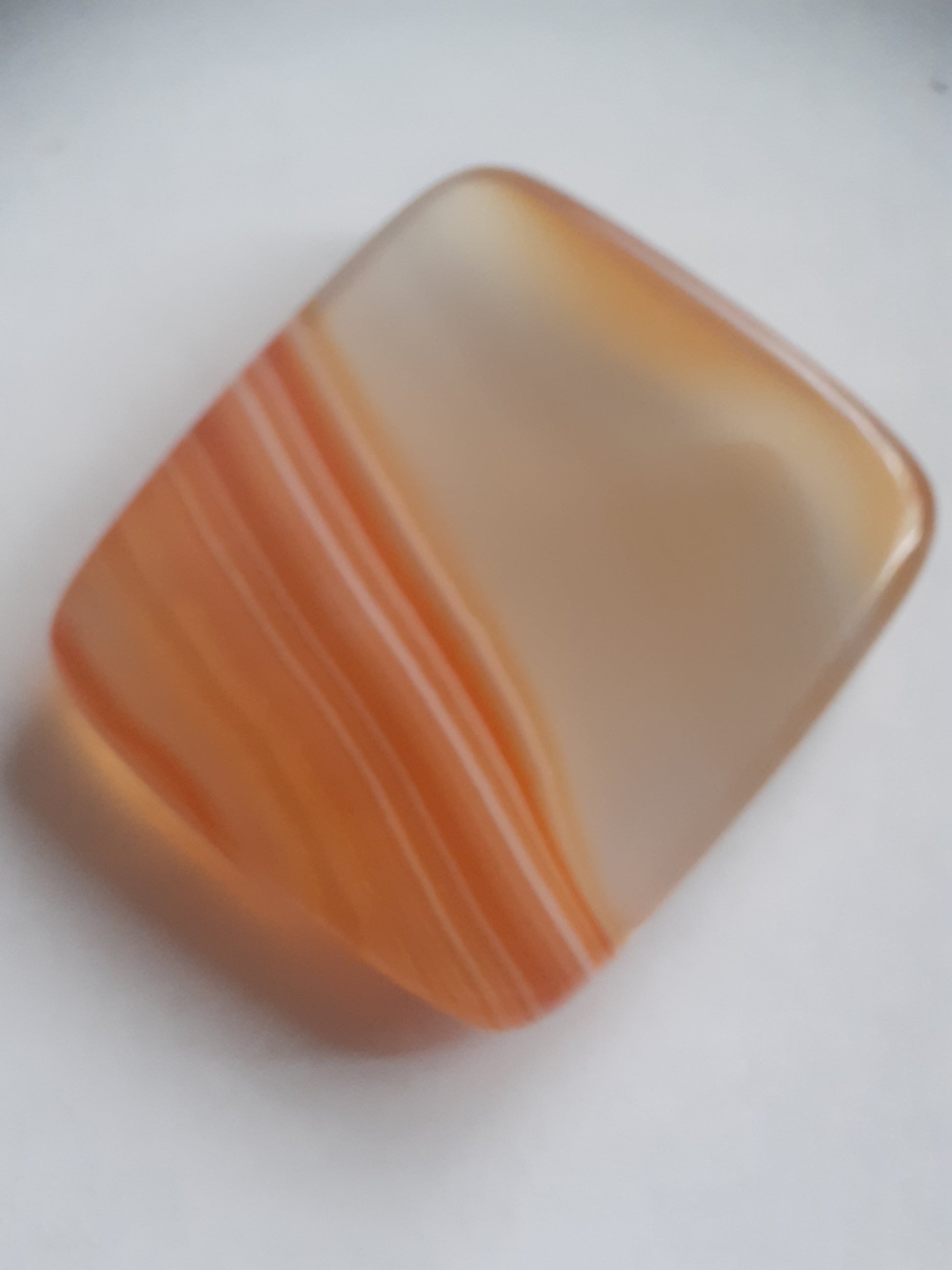 Natural orangy red Lake Superior Agate - 44.85 ct - Cushion Cabochon - unheated - certified by NGB - Natural Gems Belgium