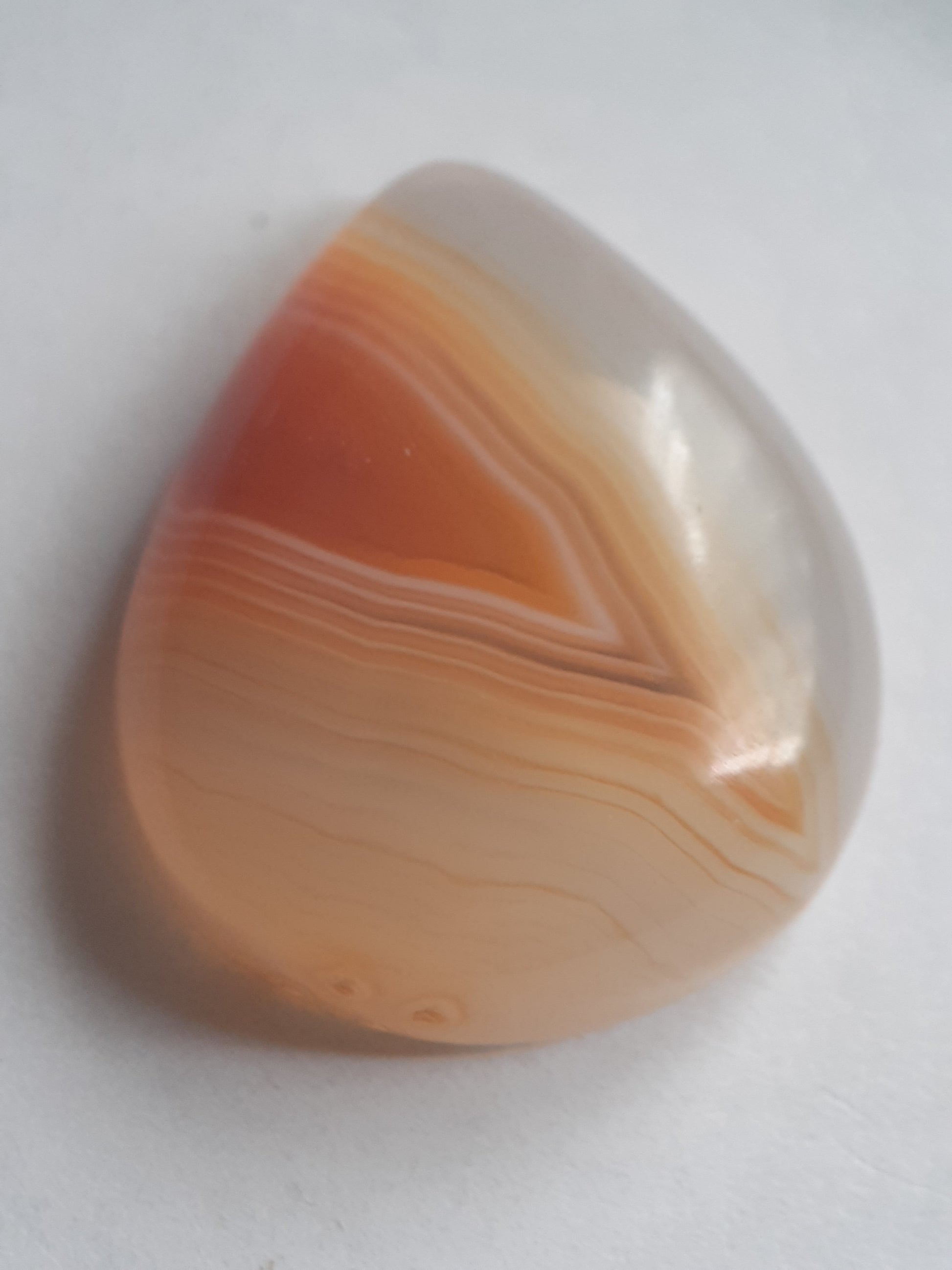 Natural orangy red Lake Superior Agate - 28.62 ct - Pear Cabochon - unheated - certified by NGB - Natural Gems Belgium