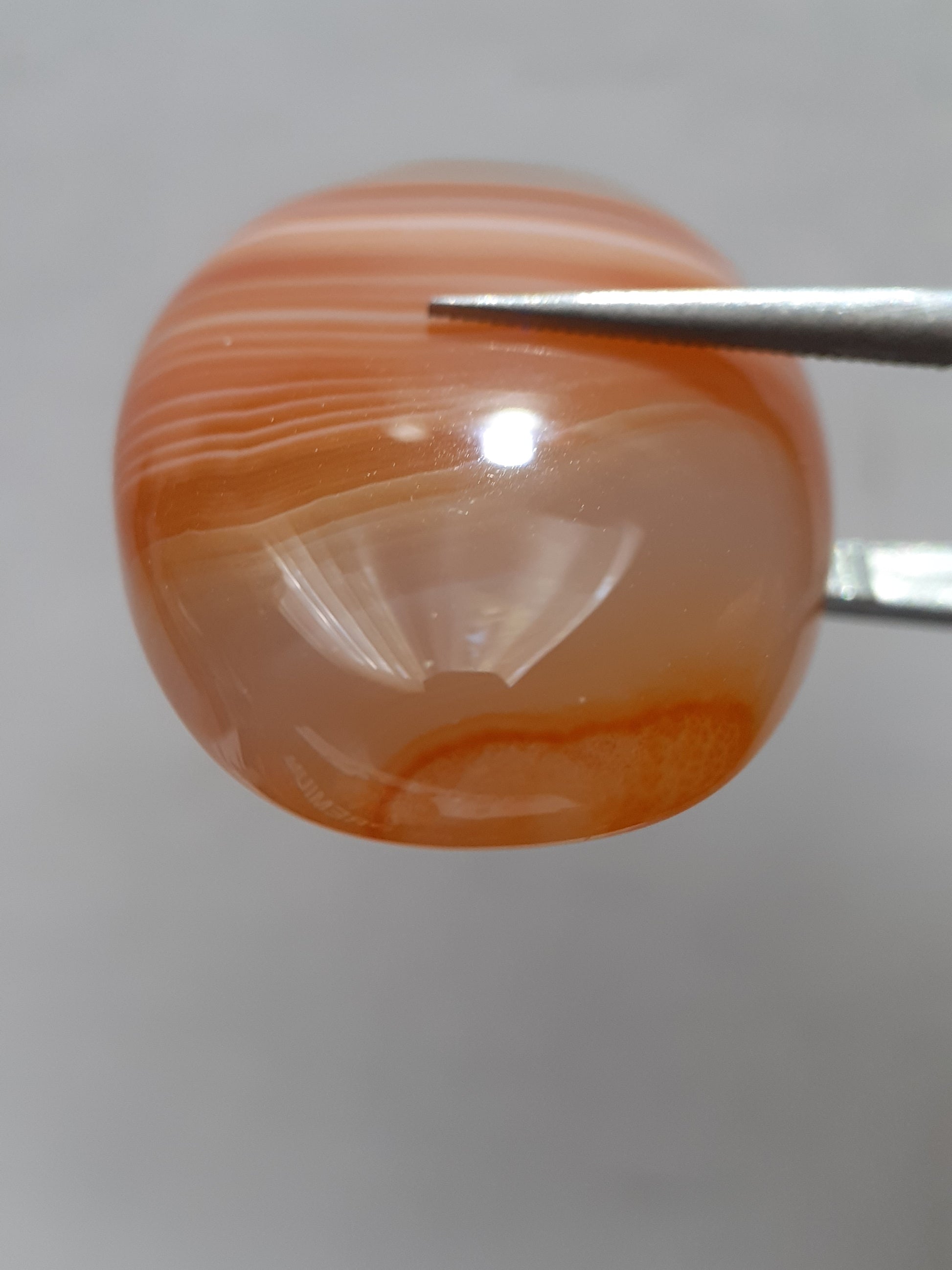 Natural orangy red Lake Superior Agate - 37.78 ct - oval Cabochon - unheated - certified by NGB - Natural Gems Belgium