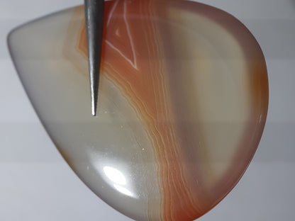 Natural orangy red and orangy milky white Lake Superior Agate - 49.60 ct - pear Cabochon - unheated - certified by NGB - Natural Gems Belgium