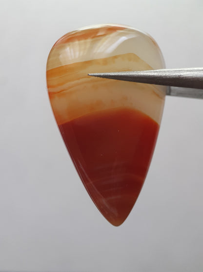 Natural deep brownish red and orange Lake Superior Agate - 23.96 ct - pear Cabochon - unheated - certified by NGB - Natural Gems Belgium