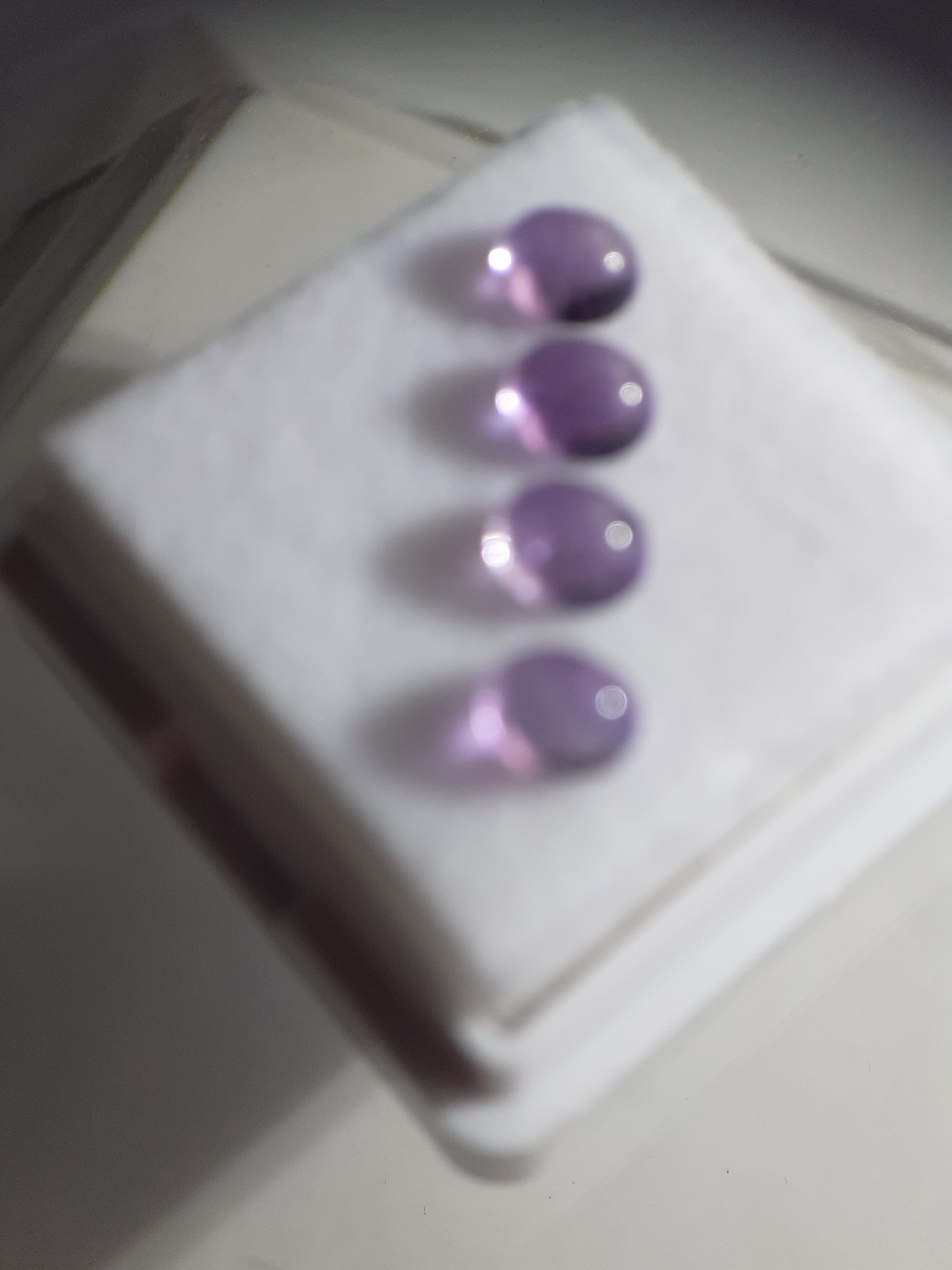 Natural light purple Amethyst - set of 4 - 1.53 tcw - oval cabochon - approx 5 x 4 mm - unheated - Natural Gems Belgium