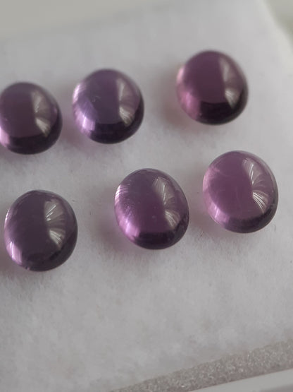 Natural purple Amethyst - set of 6 - 2.21 tcw - oval cabochon - approx 5 x 4 mm - unheated - Natural Gems Belgium