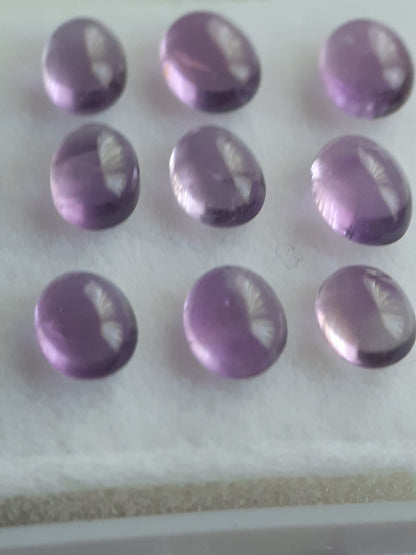 Natural purple Amethyst - set of 9 - 3.11 tcw - oval cabochon - approx 5 x 4 mm - unheated - Natural Gems Belgium