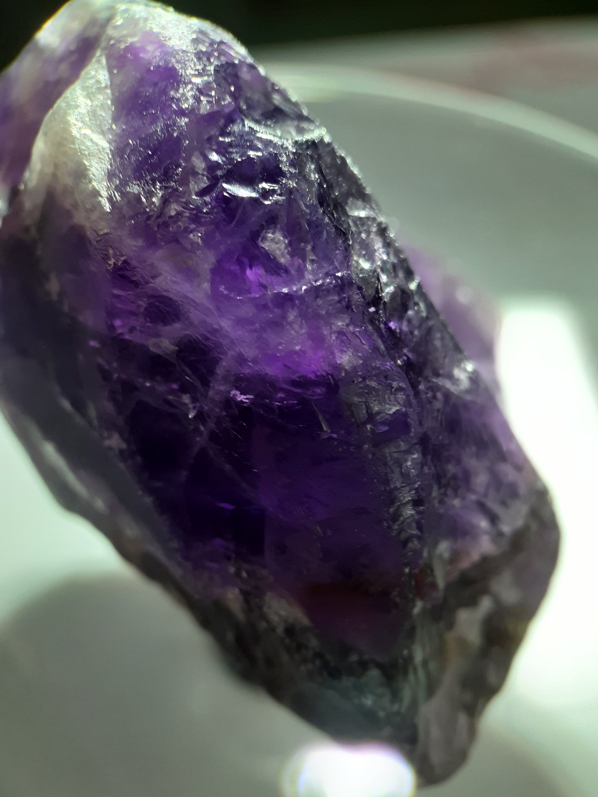 Natural purple Amethyst - 285.48 ct - Rough Gemstone - unheated - Certified by NGB - Natural Gems Belgium