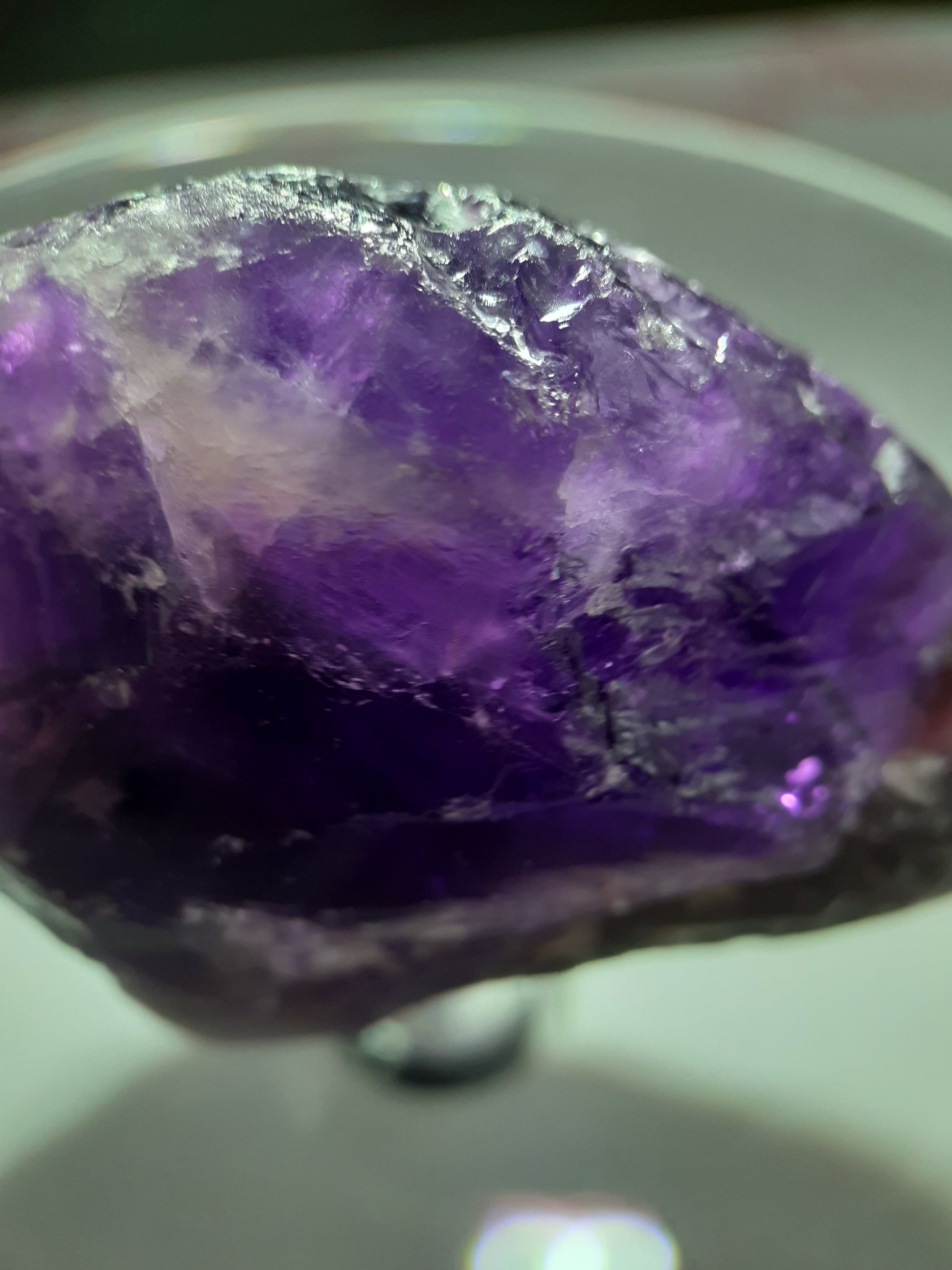 Natural purple Amethyst - 285.48 ct - Rough Gemstone - unheated - Certified by NGB - Natural Gems Belgium