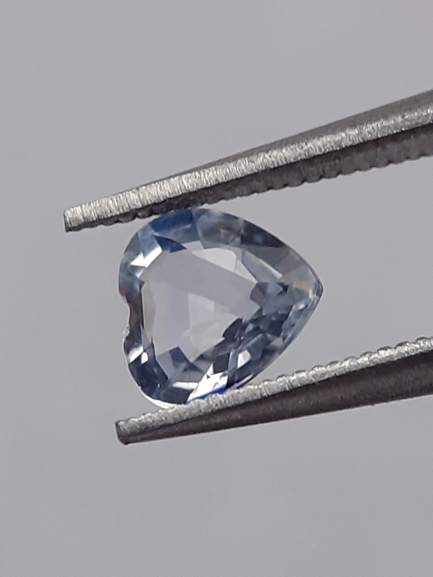 Natural light blue sapphire - 0.42 ct - Heart - heated - certified by NGB - Natural Gems Belgium