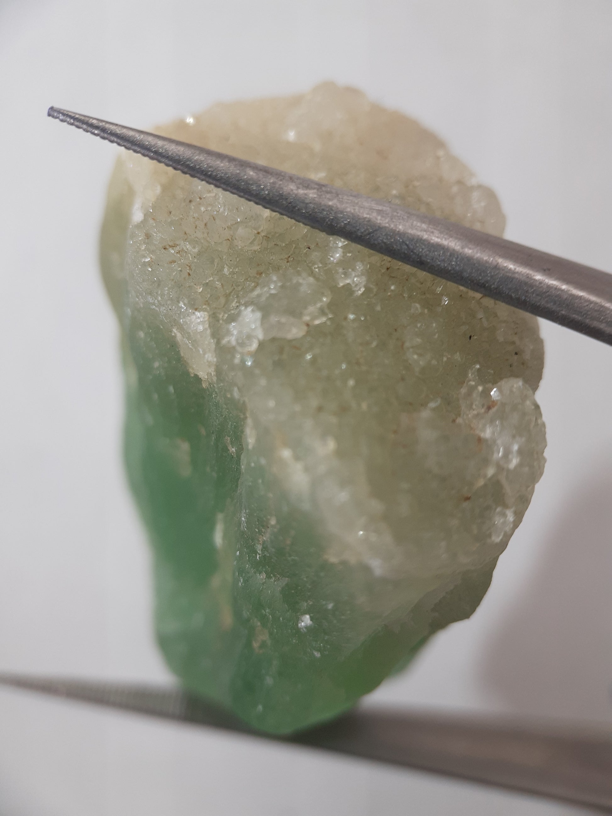 Natural Green Fluorite - 154.93 ct - Rough Gemstone - unheated - Certified by NGB - Natural Gems Belgium