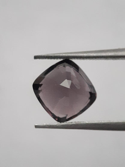 Natural Purple spinel - 2.50 ct - cushion - unheated - certified by NGB - Natural Gems Belgium