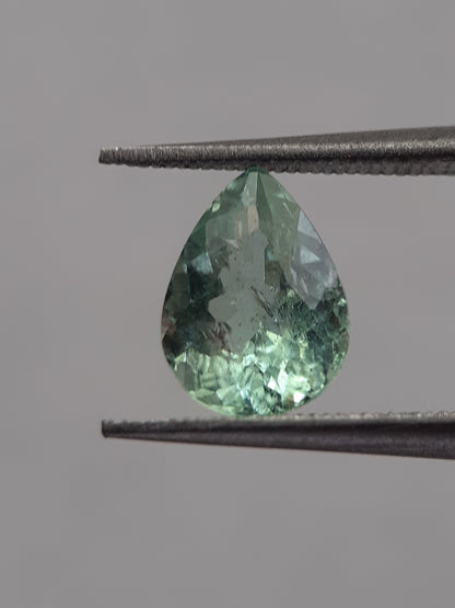 Natural light green Tourmaline - 1.18 ct - pear - unheated - certified by NGB - Natural Gems Belgium