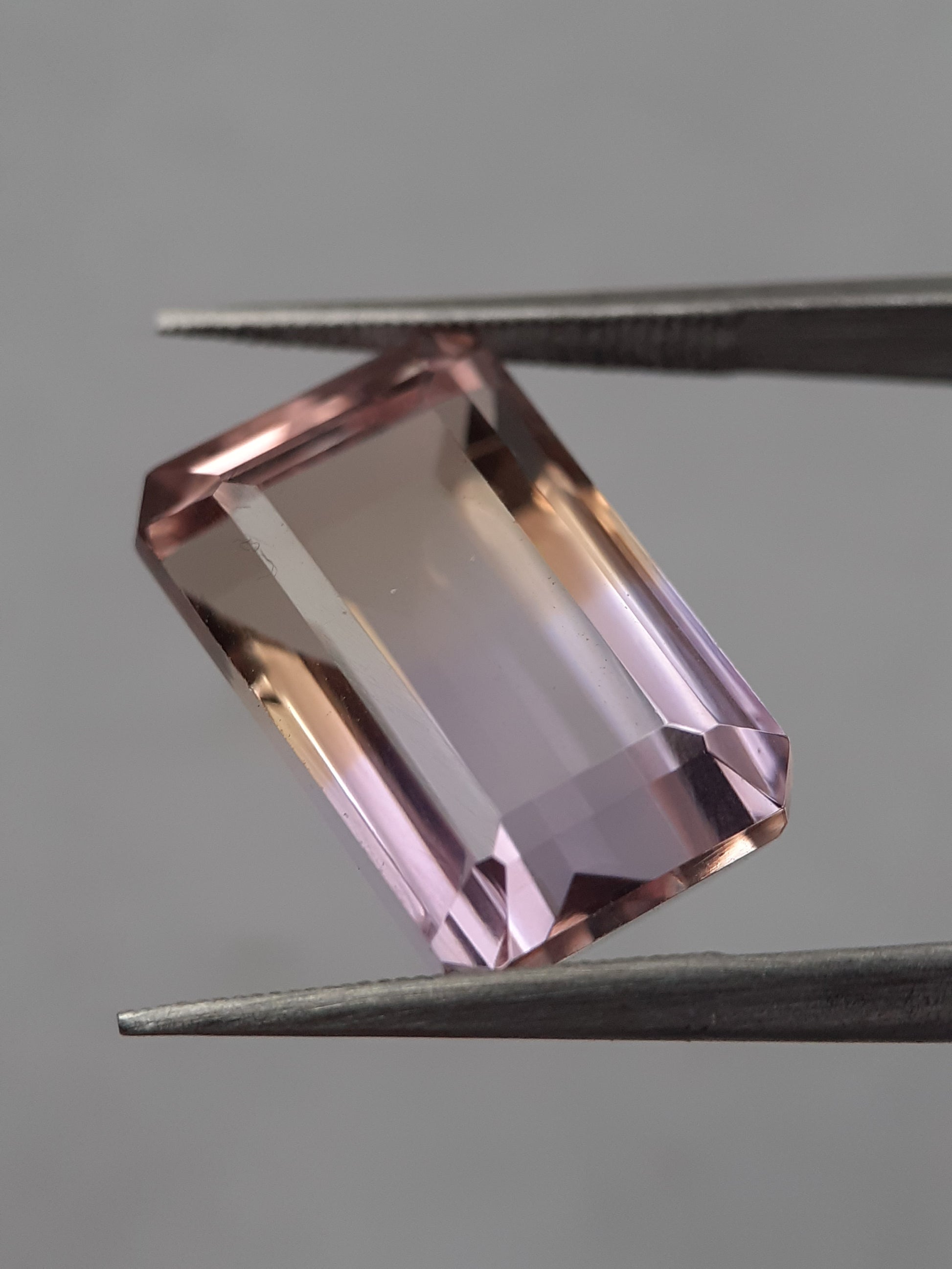 Natural purple and yellow Ametrine - 11.08 ct - AAA grade - octagon - unheated - Bolivia - Natural Gems Belgium