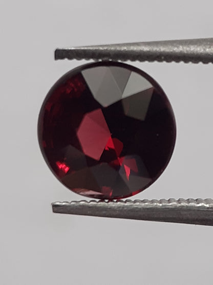 Natural purplish pinkish red Rhodolite Garnet - 1.16 ct - Round - unheated - Natural Gems Belgium