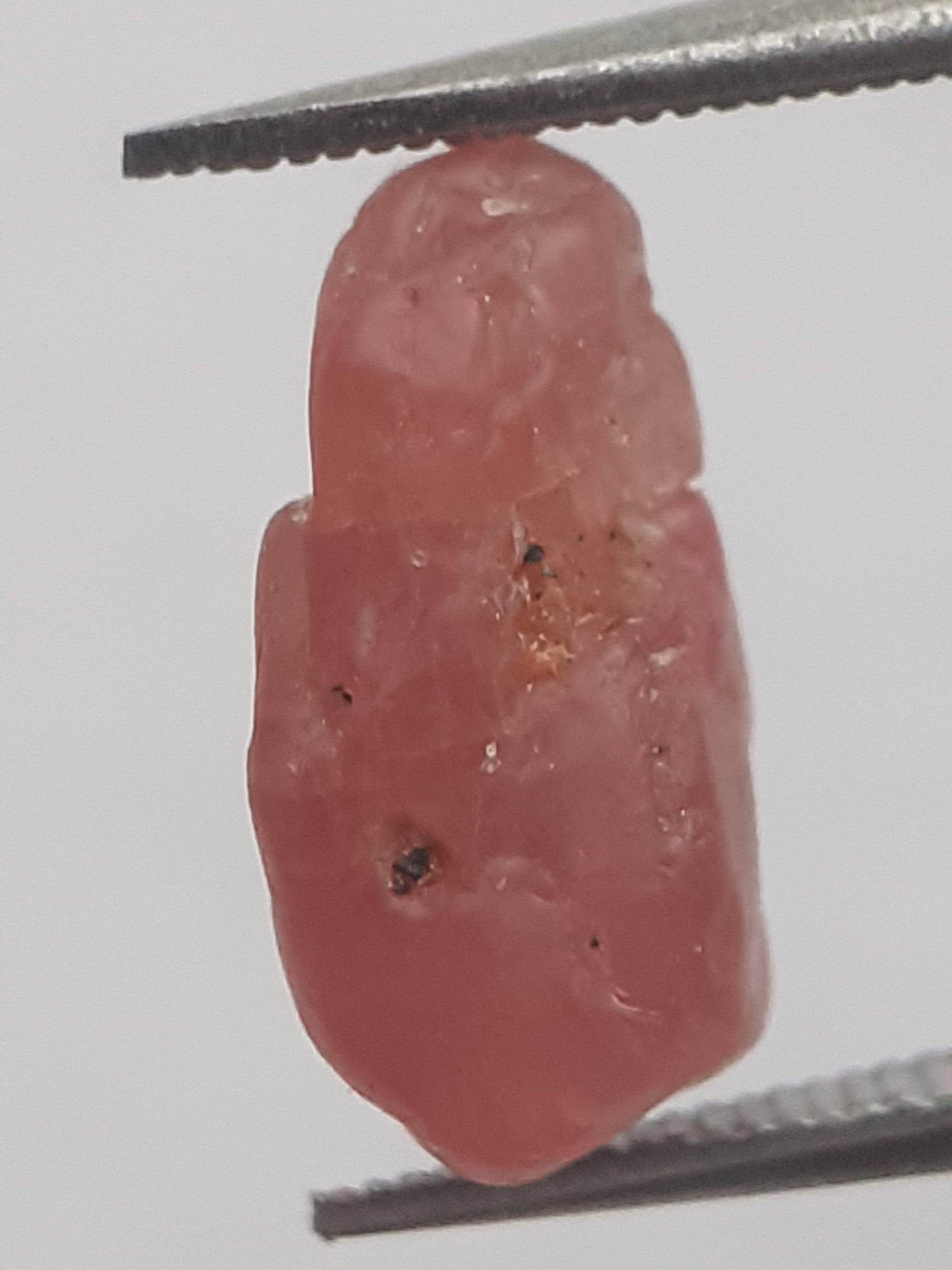 Natural reddish orange Spinel - 2.278 ct - Rough Gemstone - unheated - Natural Gems Belgium