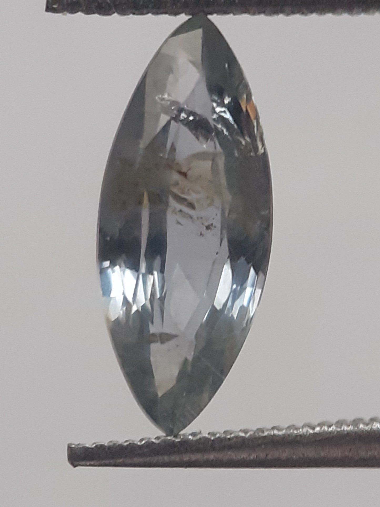 Natural Blue and green sapphire - 1.065 ct - marquise - unheated - Natural Gems Belgium