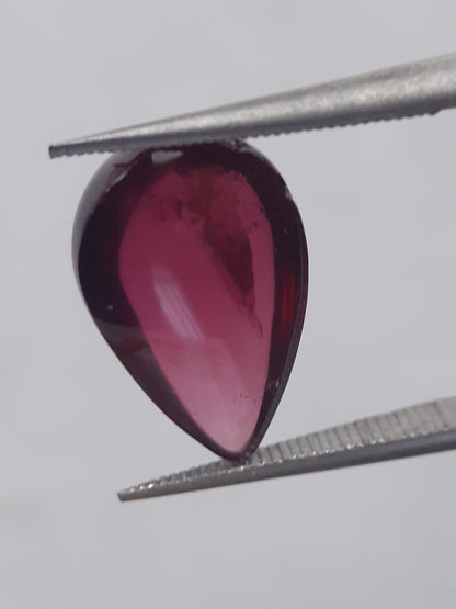 Natural pinkish purple Rhodolite Garnet - 6.565 ct - pear - unheated - Natural Gems Belgium