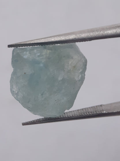 Natural greenish blue Aquamarine - 6.43 ct - Rough Gemstone - unheated - Certified by NGB - Natural Gems Belgium