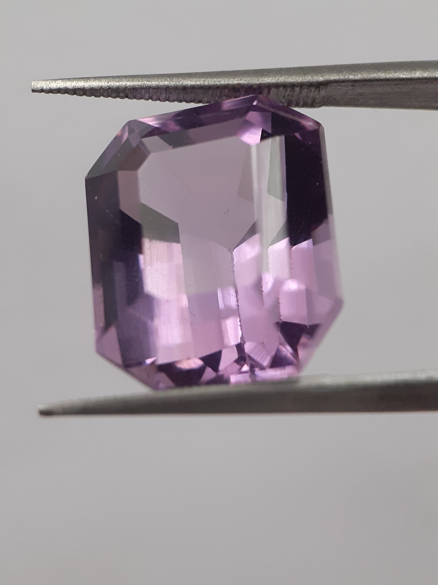 Natural light purple Amethyst - 11.984 ct - octagon - certified natural - Natural Gems Belgium