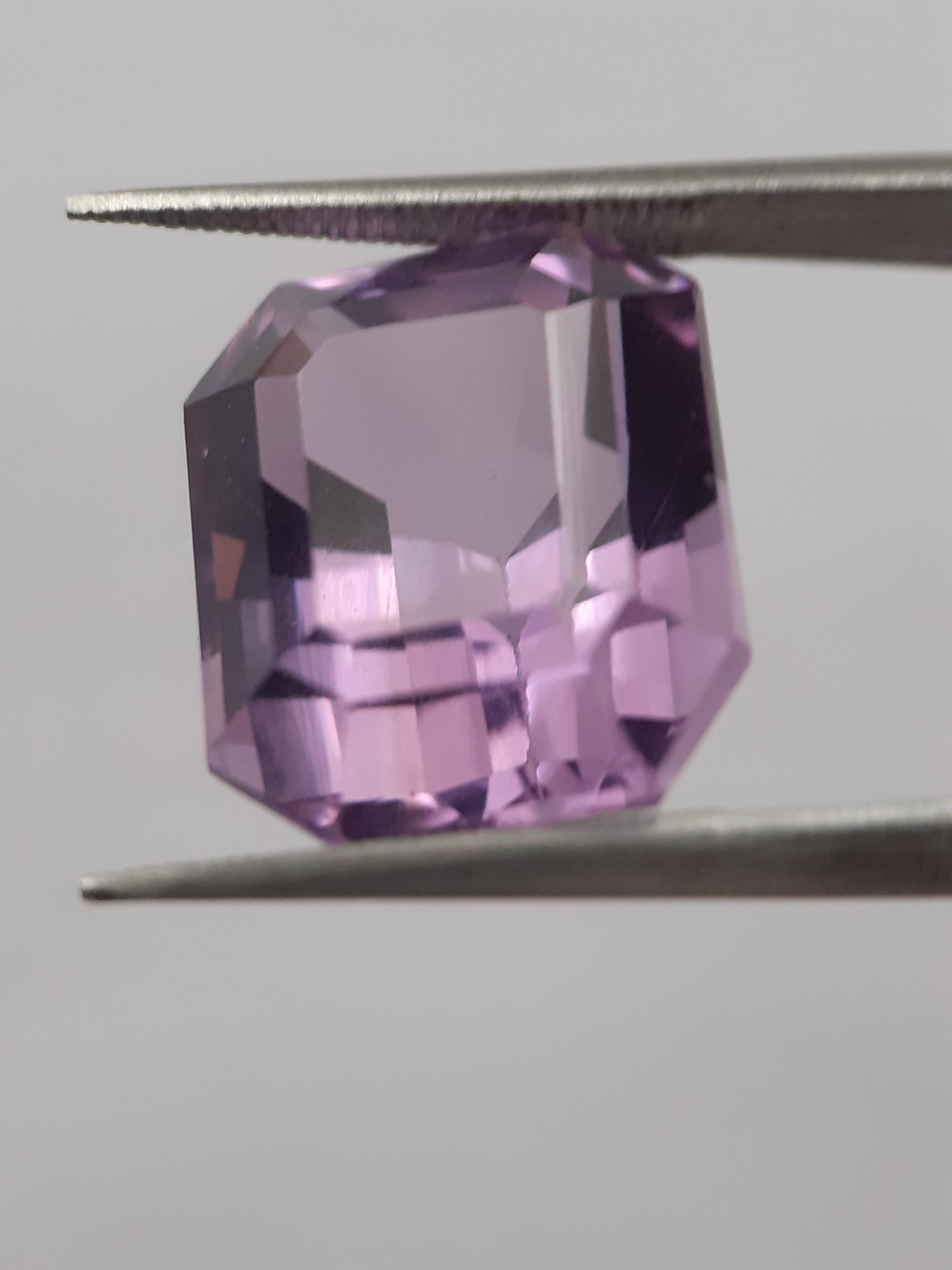 Natural light purple Amethyst - 11.984 ct - octagon - certified natural - Natural Gems Belgium