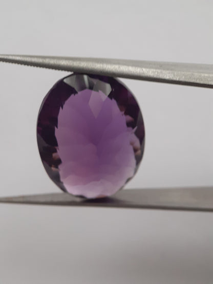 Natural deep purple Amethyst - 15.670 ct - Oval - AAA++ grade - unheated - Natural Gems Belgium