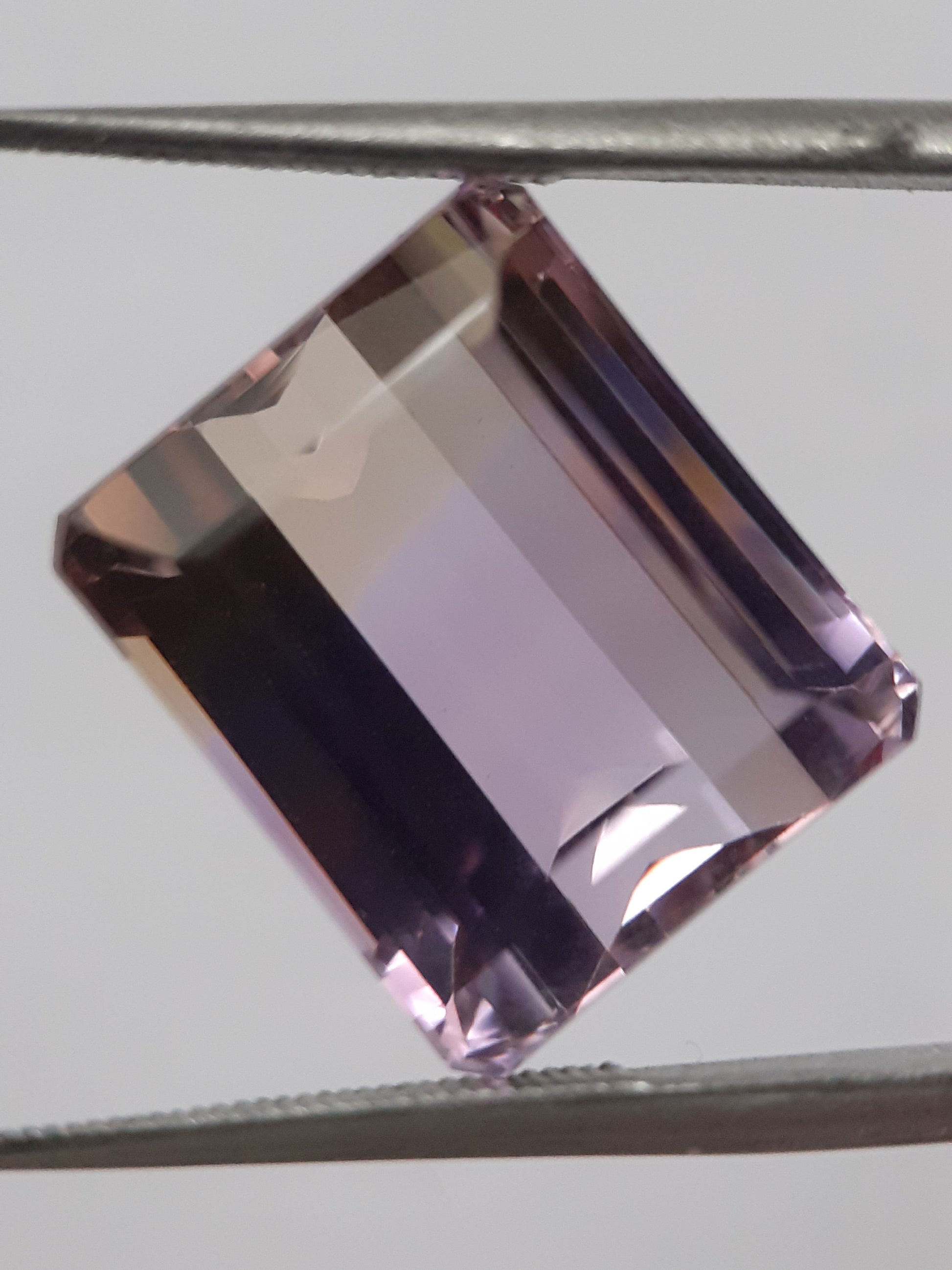 Natural purple and yellow Ametrine - 14.059 ct - AAA grade - octagon - certified natural - Natural Gems Belgium