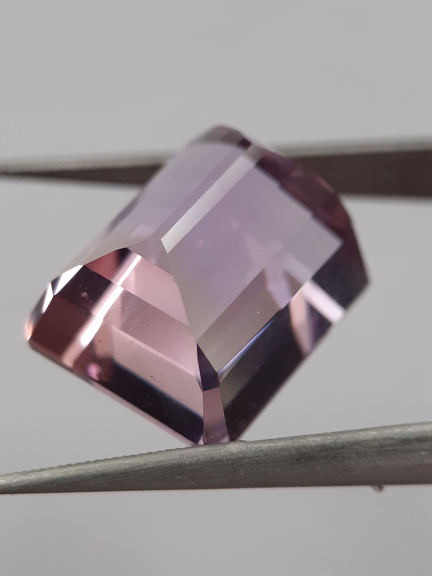 Natural purple and yellow Ametrine - 14.059 ct - AAA grade - octagon - certified natural - Natural Gems Belgium