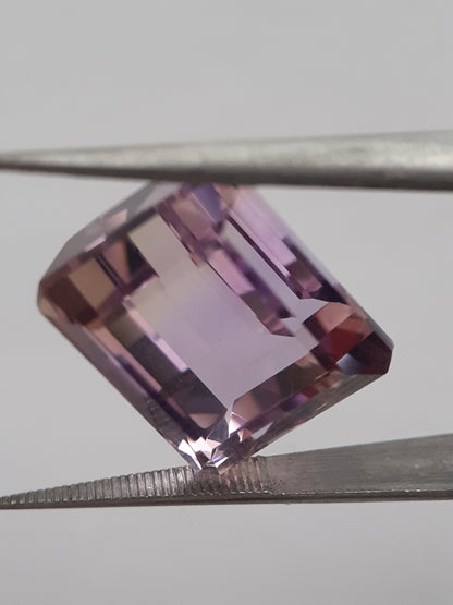 Natural purple and yellow Ametrine - 14.059 ct - AAA grade - octagon - certified natural - Natural Gems Belgium