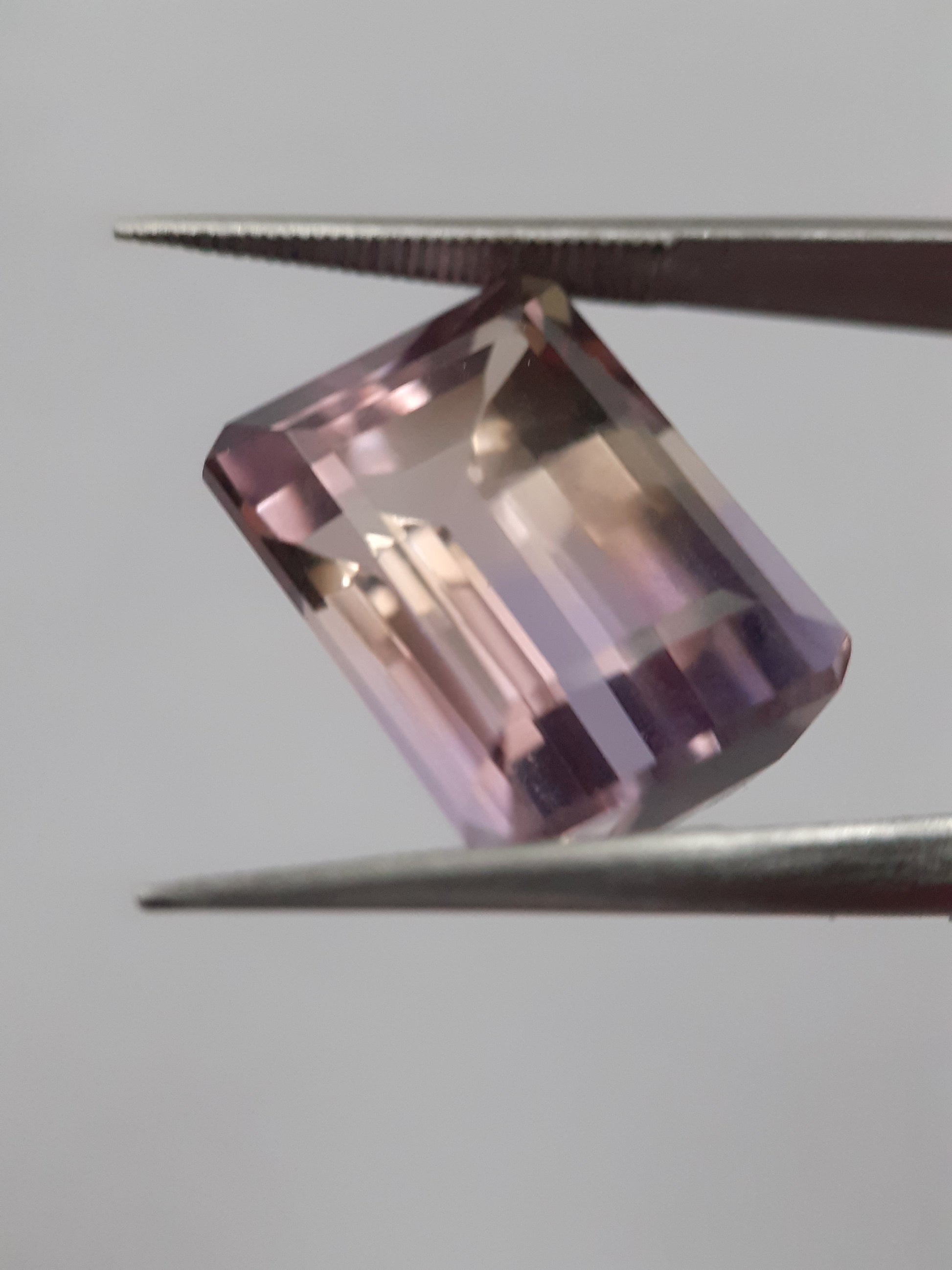 Natural purple and yellow Ametrine - 10.694 ct - AAA grade - octagon - certified natural - Natural Gems Belgium