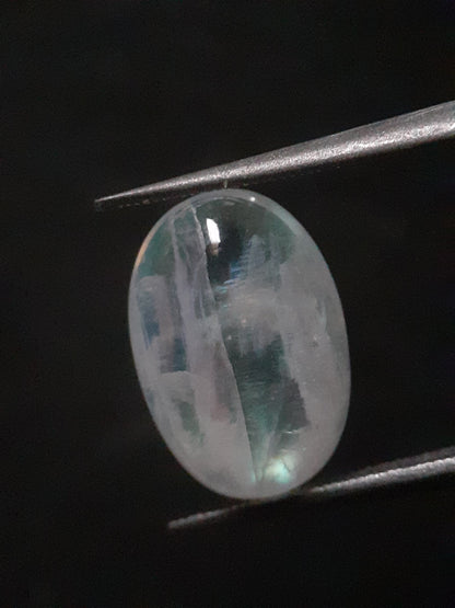 Natural Moonstone - tricolor adularescence - 4.315 ct - oval - certified natural - Natural Gems Belgium