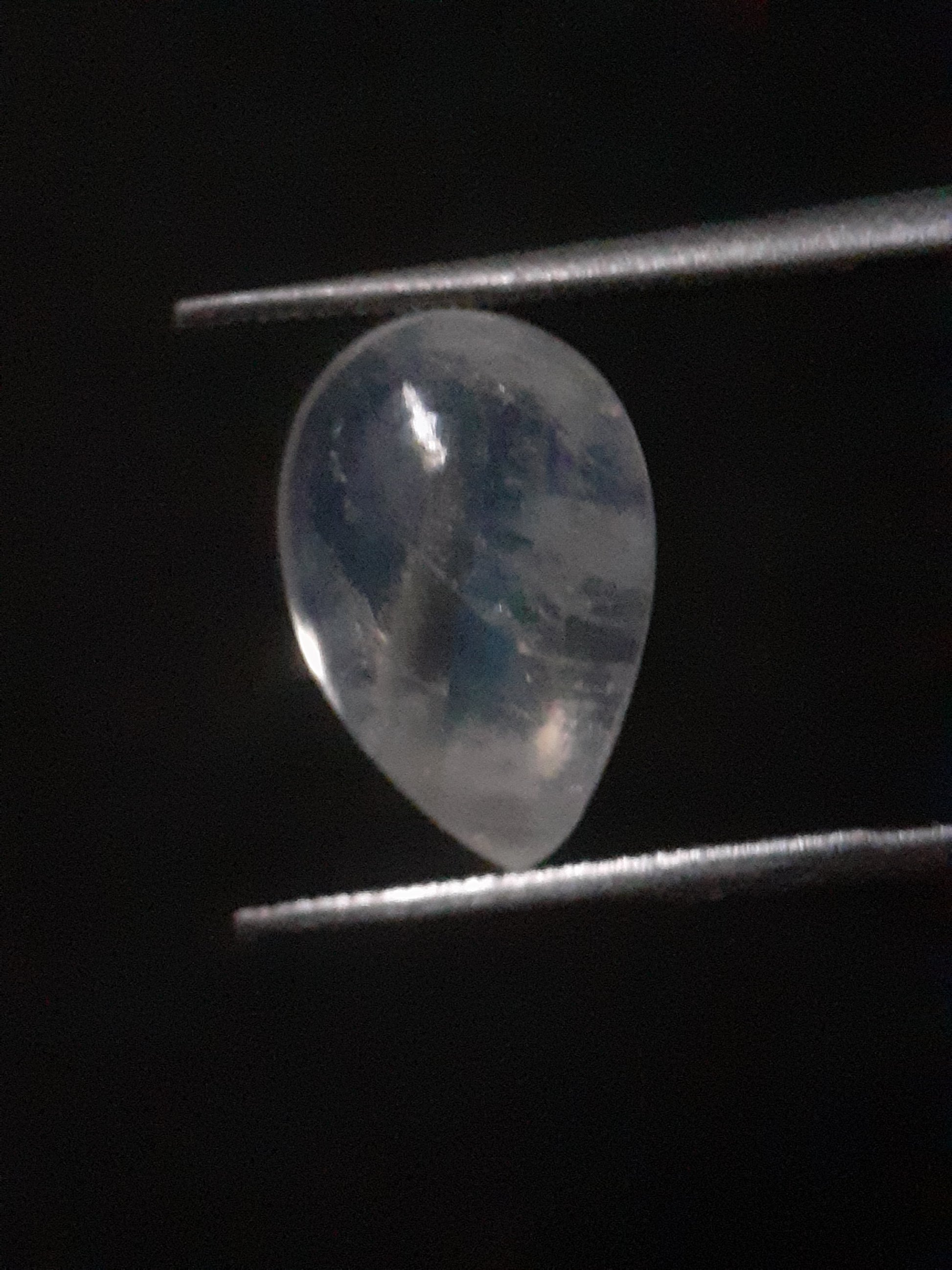 Natural Moonstone - blue adularescence - 3.209 ct - pear - Natural Gems Belgium