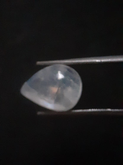 Natural Moonstone - blue adularescence - 3.928 ct - pear - Natural Gems Belgium