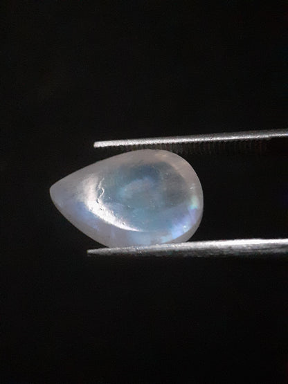 Natural Moonstone - blue adularescence - 3.928 ct - pear - Natural Gems Belgium